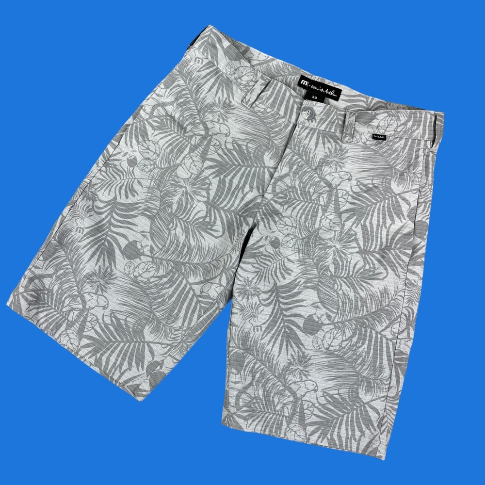 Travis Mathew Golf Shorts Mens 30 Grey Tropical Palm Parrot Print Performance